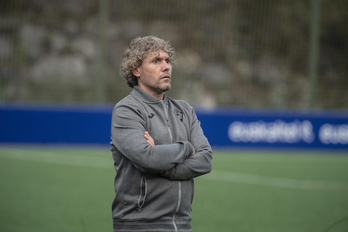 Iker Dorronsoro, Eibarko entrenatzailea. (Jon URBE/FOKU)