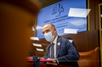 Andoni Aldekoa, director general de EiTB, en su comparecencia en el Parlamento. (Jaizki FONTANEDA/FOKU)