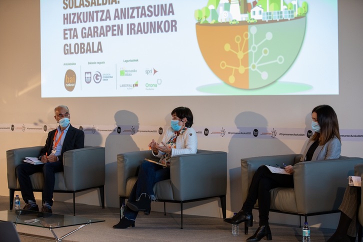 Uno de los debates celebrados en el transcurso de Enpresarean Azoka.  