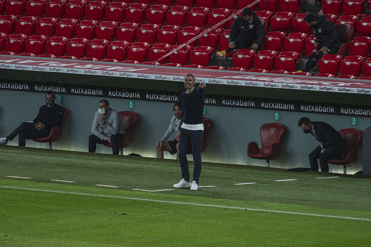 Garitano Betisen aurkako norgehiagokan San Mamesen. (Aritz LOIOLA / FOKU)