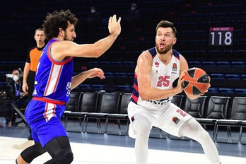 Alec Peters ha sido el máximo anotador del partido ante su exequipo, con 18 tantos. (EUROLEAGUE.NET)