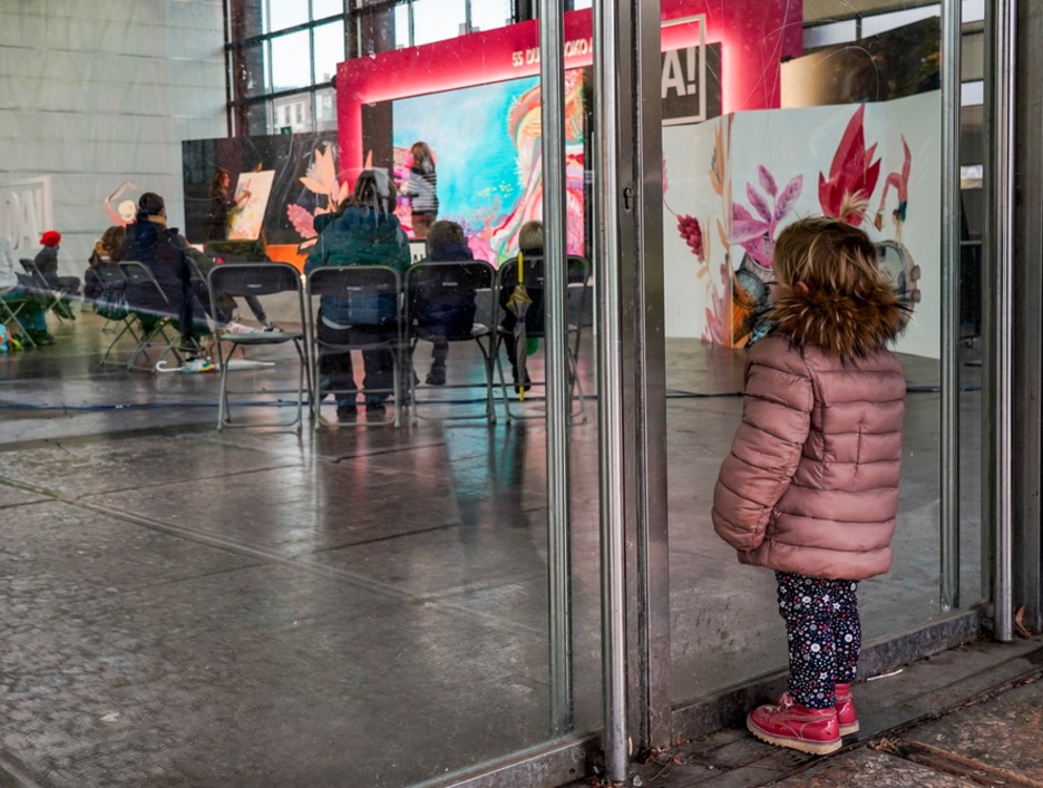 Beste batzuek kanpotik –edo streaming bidez, noski– jarraitu behar izan dituzte programaturiko jarduerak. (Marisol RAMIREZ | FOKU) Beste batzuek kanpotik –edo streaming bidez, noski– jarraitu behar izan dituzte programaturiko jarduerak. (Marisol RAMIREZ | FOKU)