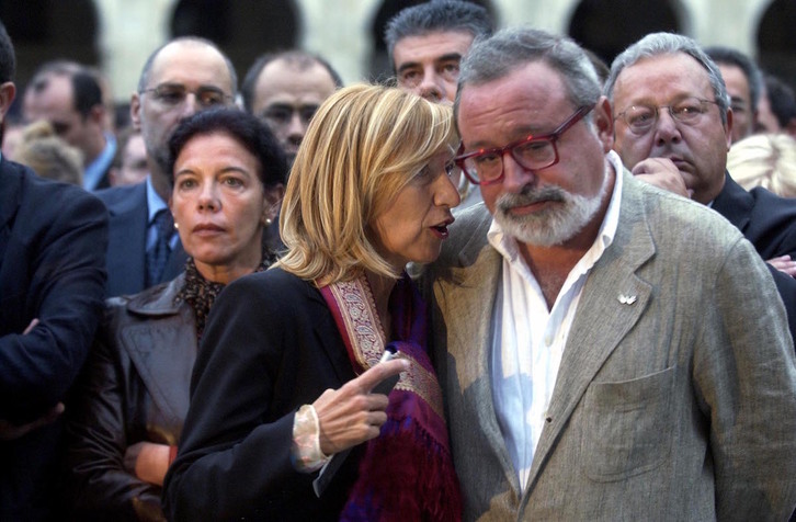 Díez y Savater, fundadores de UPyD, en un acto previo en Gasteiz en 2003. (Juanan RUIZ | FOKU)