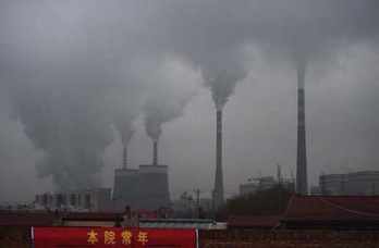 Planta de carbón en Datong, China. (Greg BAKER/AFP)