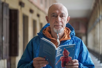 Joxean Sagastizabal idazketara iztuli da ‘Andromedan’ izenburuarekin. (Andoni CANELLADA I FOKU)