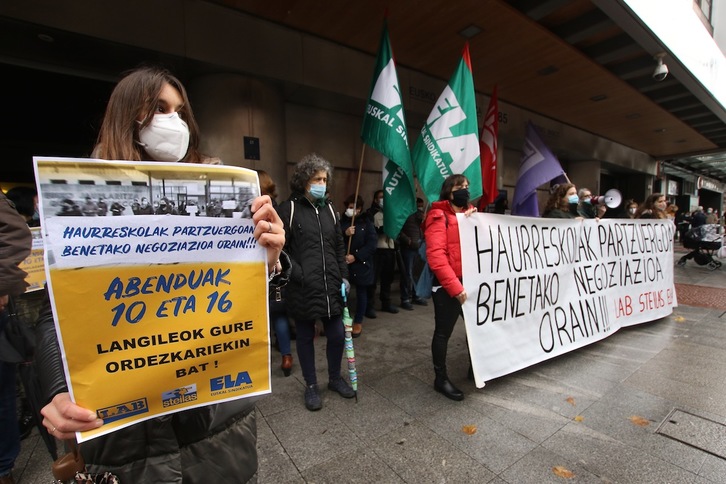 Movilización dentro de la huelga convocada en el Consorcio Haurreskolak. (Oskar Matxin EDESA/FOKU)