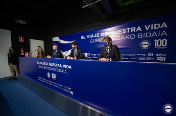 Acto de presentación del centenario. (Deportivo Alavés)