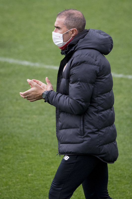 Garitano durante un entrenamiento de esta semana en Lezama. (@AthleticClub)