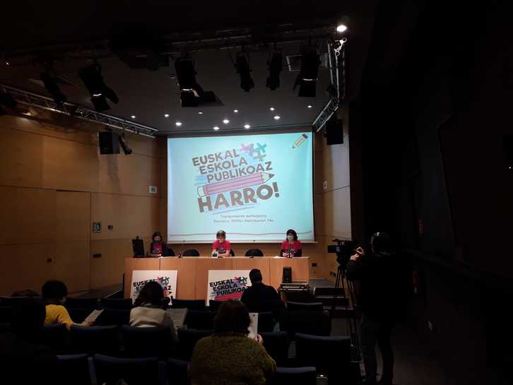 Euskal Eskola Publikoaz Harro Topagunearen aurkezpena. (Euskal Eskola Publikoaz Harro)