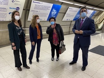 Inauguración de la exposición en la estación de metro de San Mamés.