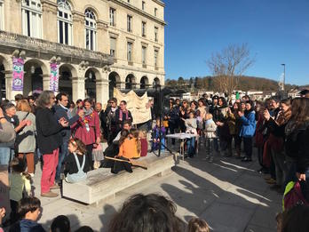 Le collectif Parents en action milite contre le port du masque dès 6 ans dans les écoles. © Guillaume FAUVEAU