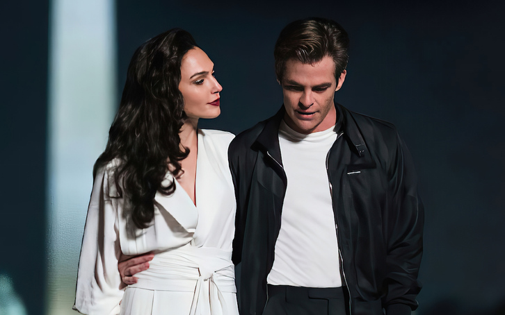 Gal Gadot como Diane Prince/Wonder Woman y Chris Penn como Steve Trevor. (NAIZ)