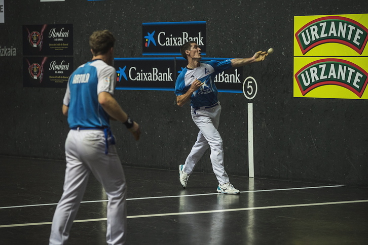 Artolarekin bikote eginda, maila bikaina erakutsi du Rezustak udan. (Aritz LOIOLA/FOKU)