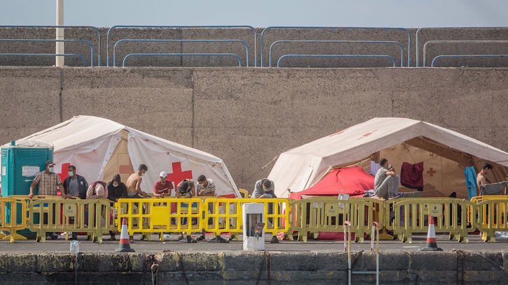 Muelle de Arguineguin. (Desiree MARTIN / AFP)