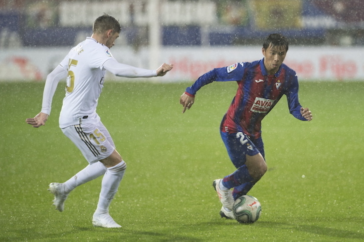 Inui regresará al once titular para enfrentarse al Real Madrid. (Juan Carlos RUIZ/FOKU)