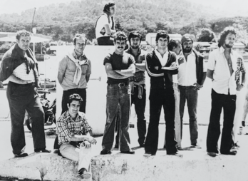 Frantziar agintariek hainbat iheslari konfinatu zituzten 1977an Porquerolles uhartean.