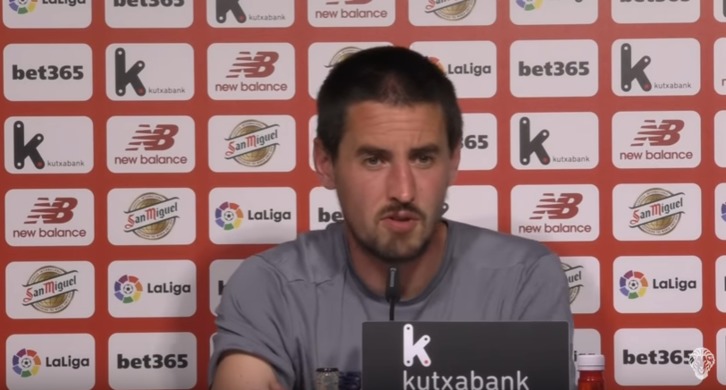 Aritz Solabarrieta dirigió al Bilbao Athletic hace dos temporadas. (@AthleticClub)