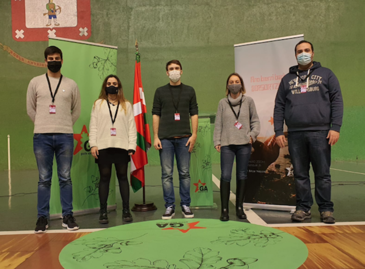 Batzorde berriaren kideak. (GAZTE ABERTZALEAK)