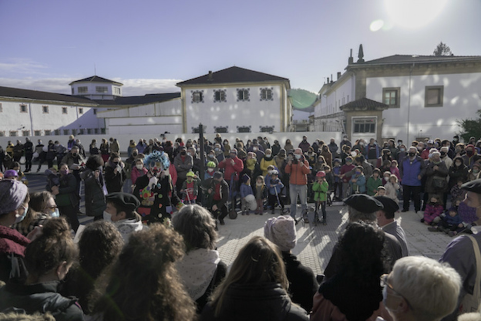 Ehunka lagun bildu dira Martutenen. (Gorka RUBIO/FOKU)