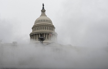  Niebla sobre el Capitolio. (Andrew CABALLERO-REYNOLDS/AFP) 