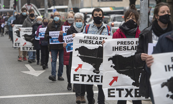 Etengabea da presoak ekartzeko eta askatzeko mobilizazioa. Irudian, sindikatuek Iruñean abenduan eginikoa. (Jagoba MANTEROLA | FOKU)