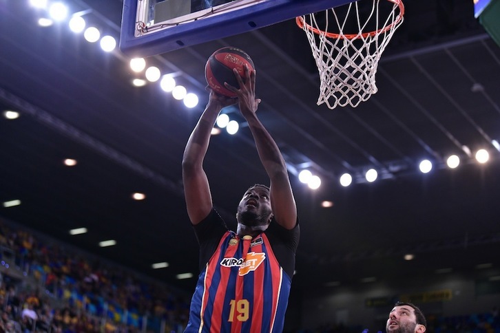 Youssoupha Fall ha hecho lo que le ha dado la gana ante Morabanc Andorra. (F. ROBLEDANO / ACB PHOTO)
