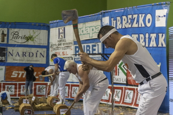 Urtezahar egunean Asteasun jokatutako finala; lehen planoan, Xabier Zaldua. (Andoni CANELLADA / FOKU)