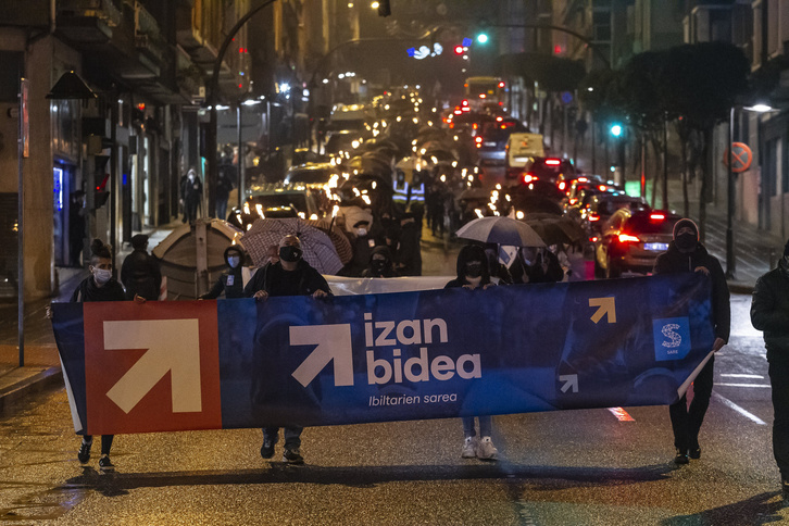 Marcha organizada en diciembre por Sare Herritarra en Basauri. (Aritz LOIOLA/FOKU)