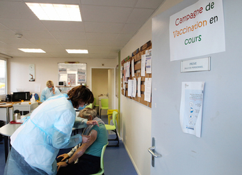 La campagne de vaccination a bien commencé au Pays Basque Nord. © Bob Edme