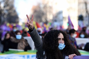 Una de las participantes en la marcha de París. (Alain JOCARD/AFP)