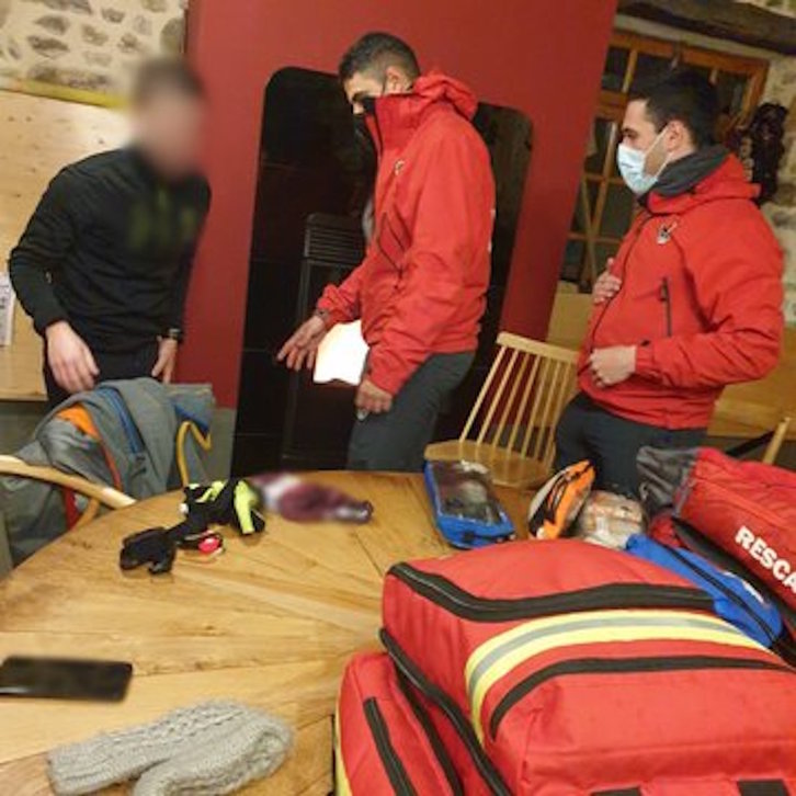 El montañero perdido en el Anboto ha sido atendido por la Cruz Roja. (Cruz Roja Bizkaia)