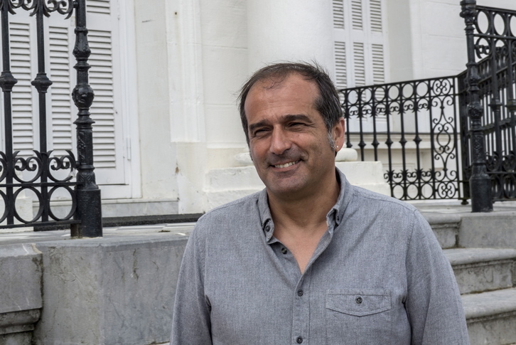 Agus Hernán, portavoz del Foro Social, en Aiete. (Gorka RUBIO | FOKU)