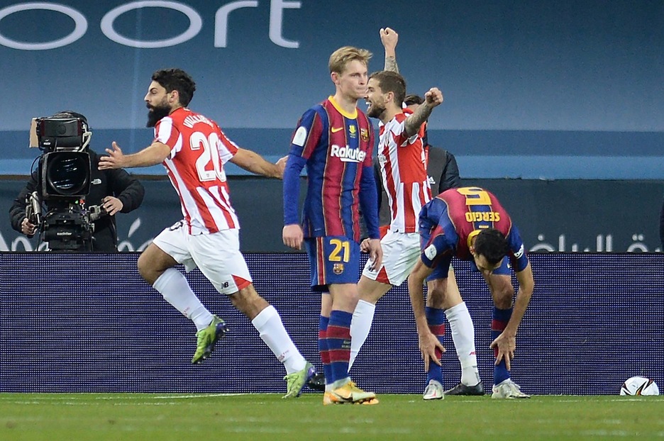 Brazo al viento de Asir Villalibre para celebrar su tanto. (Cristina QUICLER/AFP)