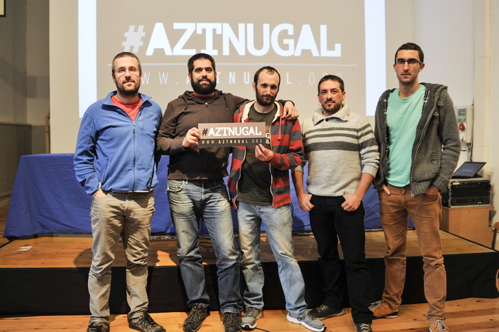 González Etayo, en el centro junto a sus compañeros de redada. (Idoia ZABALETA | FOKU)