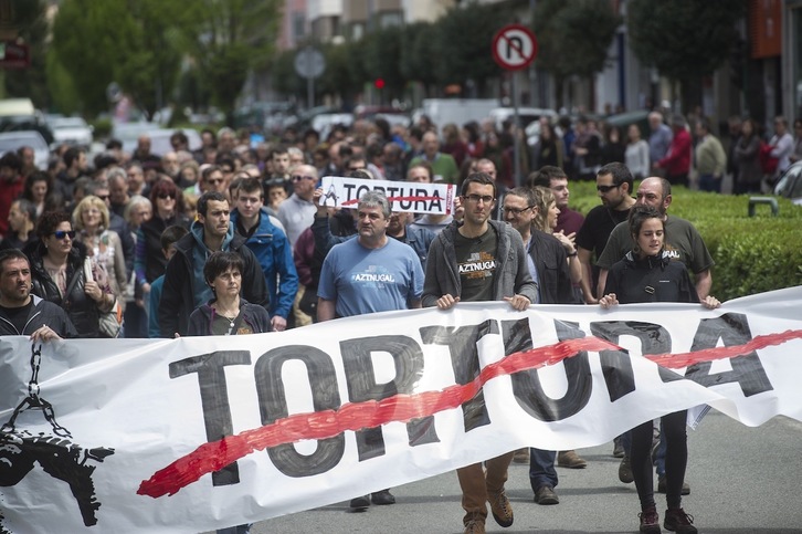 Torturaren aurkako manifestazioa 2016an, «Aztnugal» ekimenak antolatuta. (Jagoba MANTEROLA/FOKU).