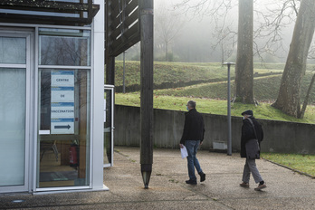 Centres de vaccination : une population en demande et des doses pas assez suffisantes ? © Guillaume Fauveau