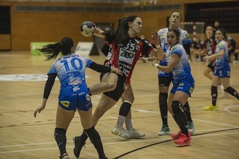Maddi Bengoetxea ha sido la principal anotadora de Zuazo, con 7 goles, pero sin premio. (Aritz LOIOLA / FOKU)