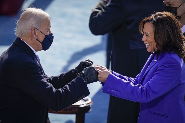 Biden y Harris, en la toma de posesión. (Drew ANGERER | AFP)
