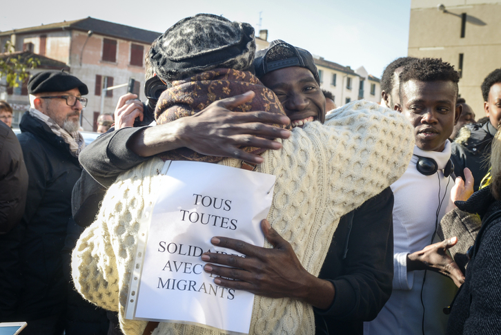 Colectivos han denunciado la desprotección y desamparo que sufren jóvenes migrantes no acompañados. (Isabelle MIQUELESTORENA) 