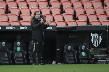 Jagoba Arrasate, en Mestalla. (LA OTRA FOTO)
