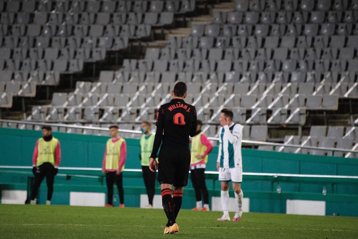 Willian José, de espaldas en Córdoba, se despide de una manera poco satisfactoria para él y para la Real. (Agencia LOF)