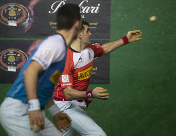 Joseba Ezkurdiak ez dio aukerarik eman Zubizarretari. (Jon URBE/FOKU)