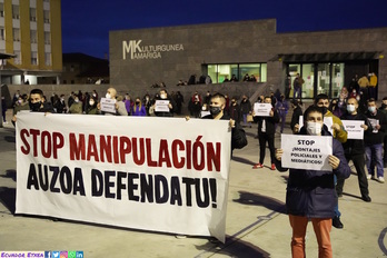 Asteburuan Mamarigan izan ziren istiluen inguruko «manipulazioa» salatzeko auzokideen agerraldia. (ECUADOR ETXEA)