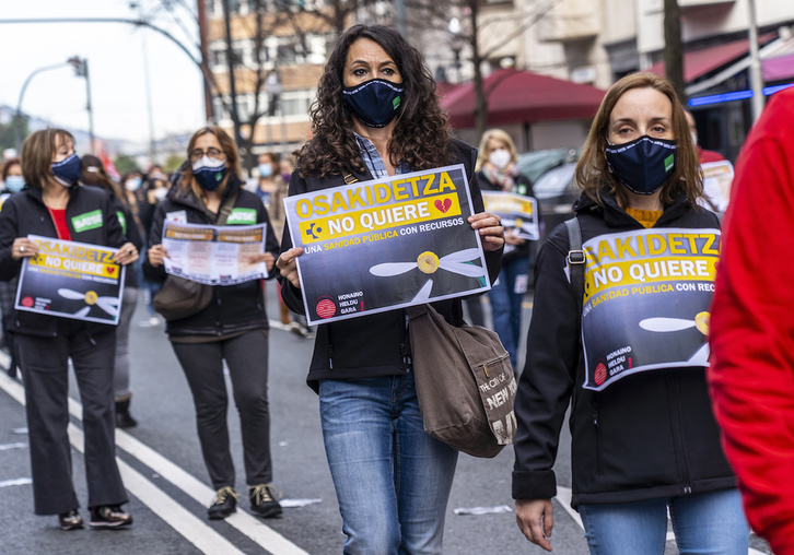 Osakidetzako sindikatuen mobilizazioa, gaur Bilbon. (Marisol RAMIREZ/FOKU)