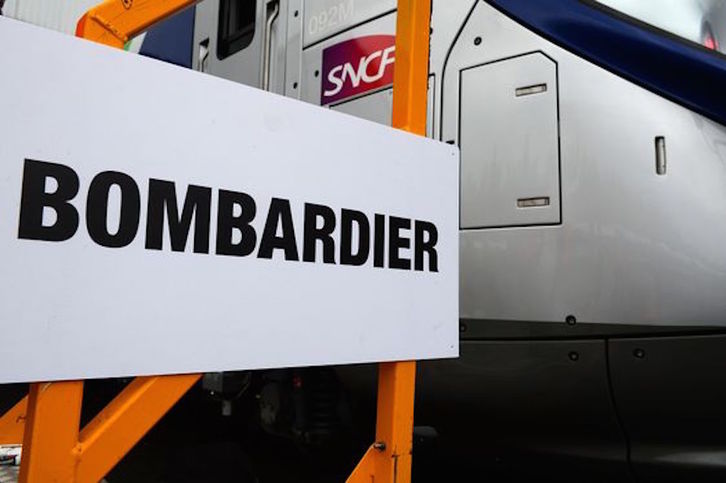 Logo de Bombardier en la presentación de uno de sus proyectos para SNCF. (Eric PIERMONT/AFP)