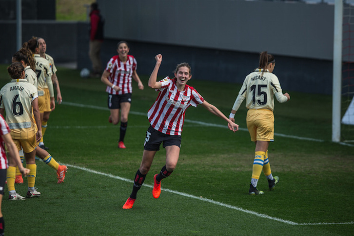 Ogiza, autora de dos goles y que se rompió el cruzado hace exactamente un año, ha sido la gran protagonista del triunfo rojiblanco. (Aritz Loiola/Foku)