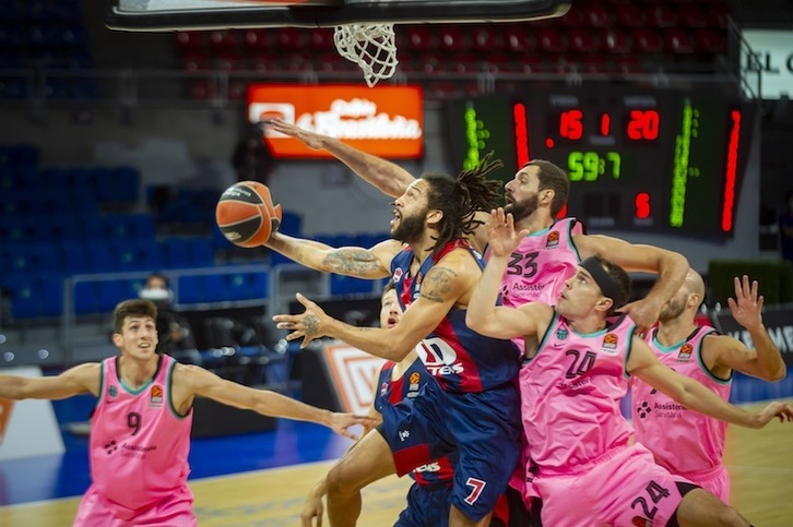 Saski Baskonia deberá volver a superar sus límites si quiere engordar un poco más su palmarés. (Jaizki FONTANEDA / FOKU)
