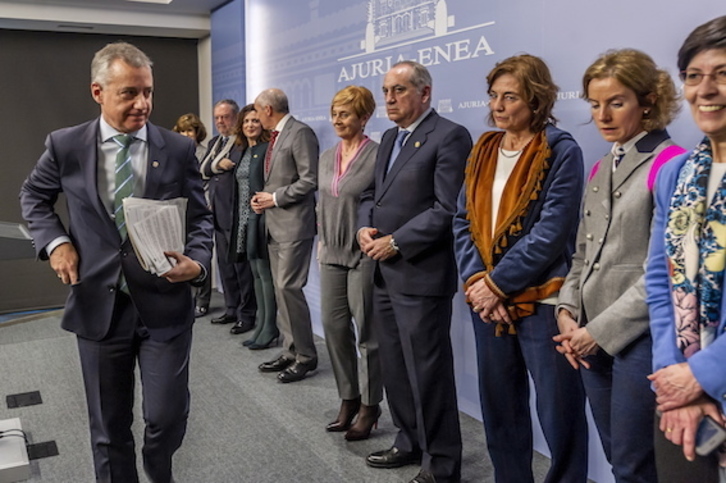 Rueda de prensa de convocatoria electoral en la que hasta las preguntas no hubo ninguna mención a la catástrofe de Zaldibar. (Jaizki FONTANEDA/FOKU)