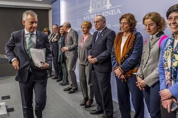 Rueda de prensa de convocatoria electoral en la que hasta las preguntas no hubo ninguna mención a la catástrofe de Zaldibar. (Jaizki FONTANEDA/FOKU)
