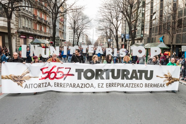 Una manifestación previa de Sortu contra la tortura. (Aritz LOIOLA/FOKU)